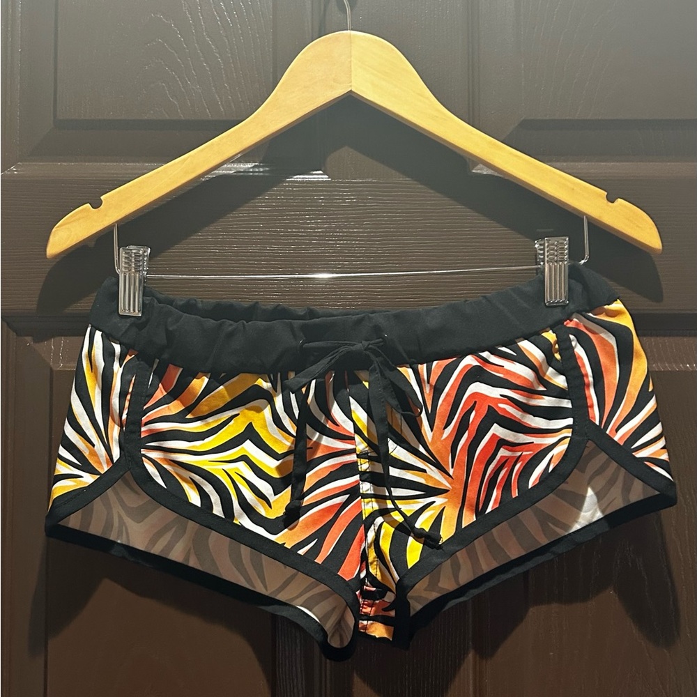 Vintage Women’s Body Glove Board Shorts. Colourful Print.